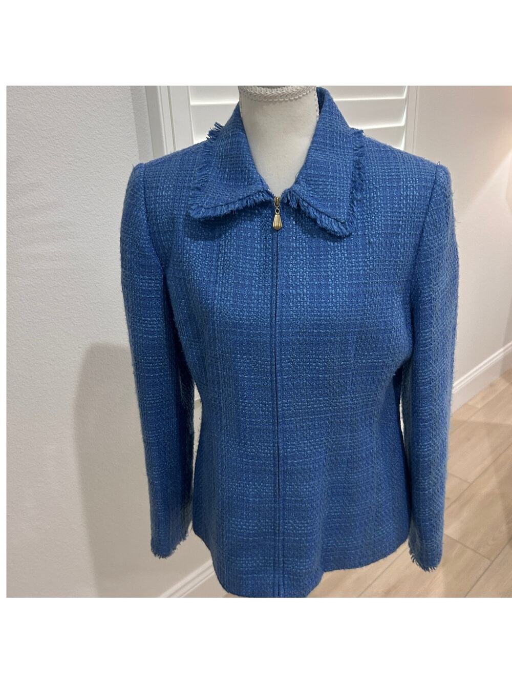 Alfred Dunner Tweed‑Style Blue Zip‑Up Blazer Fringe Detail Size 8P